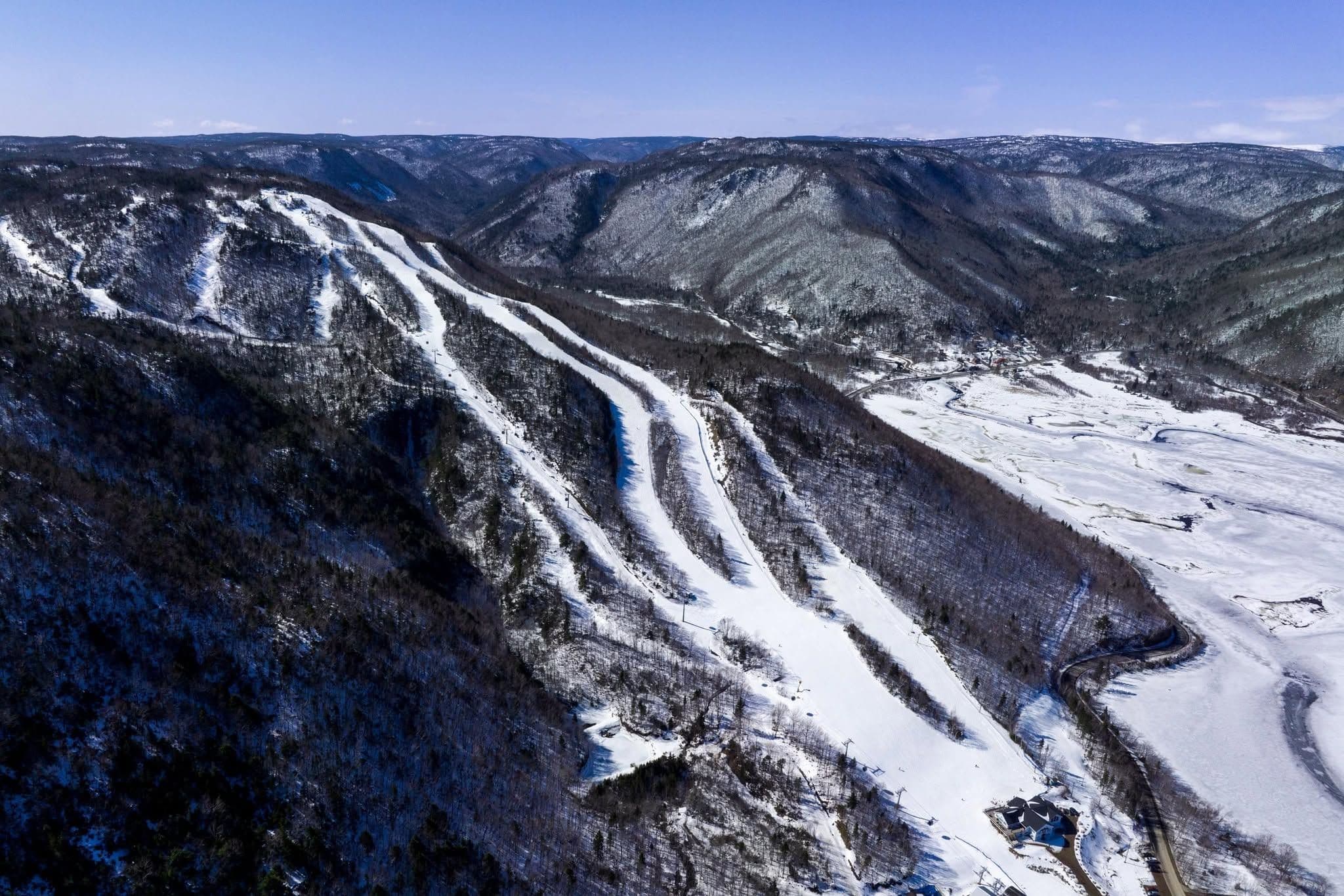 Cape Smokey photo 2