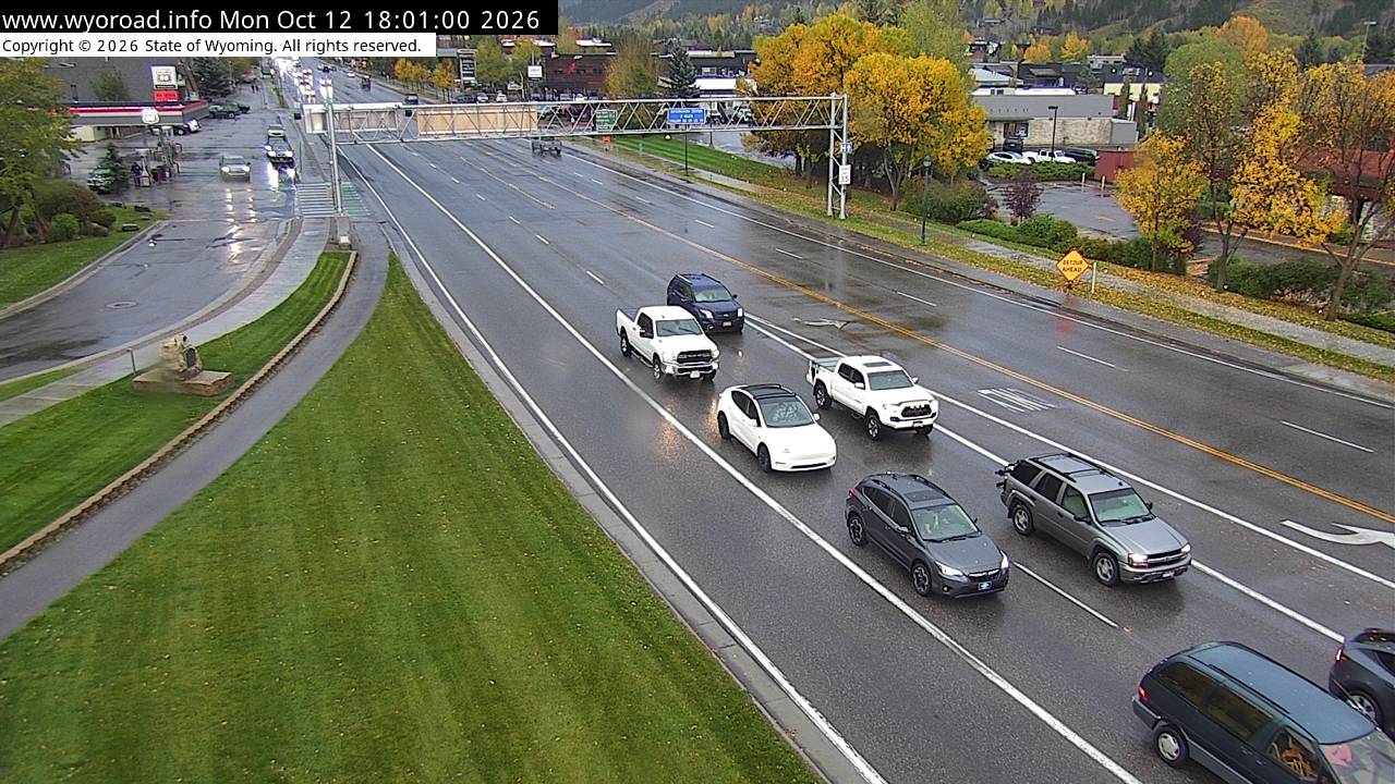 US 89 / WYO 22 Junction — Southbound Broadway road camera